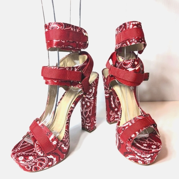 Mata Red Bandana 5.5" Chunky Heels With Velcro Straps - Picture 4 of 7